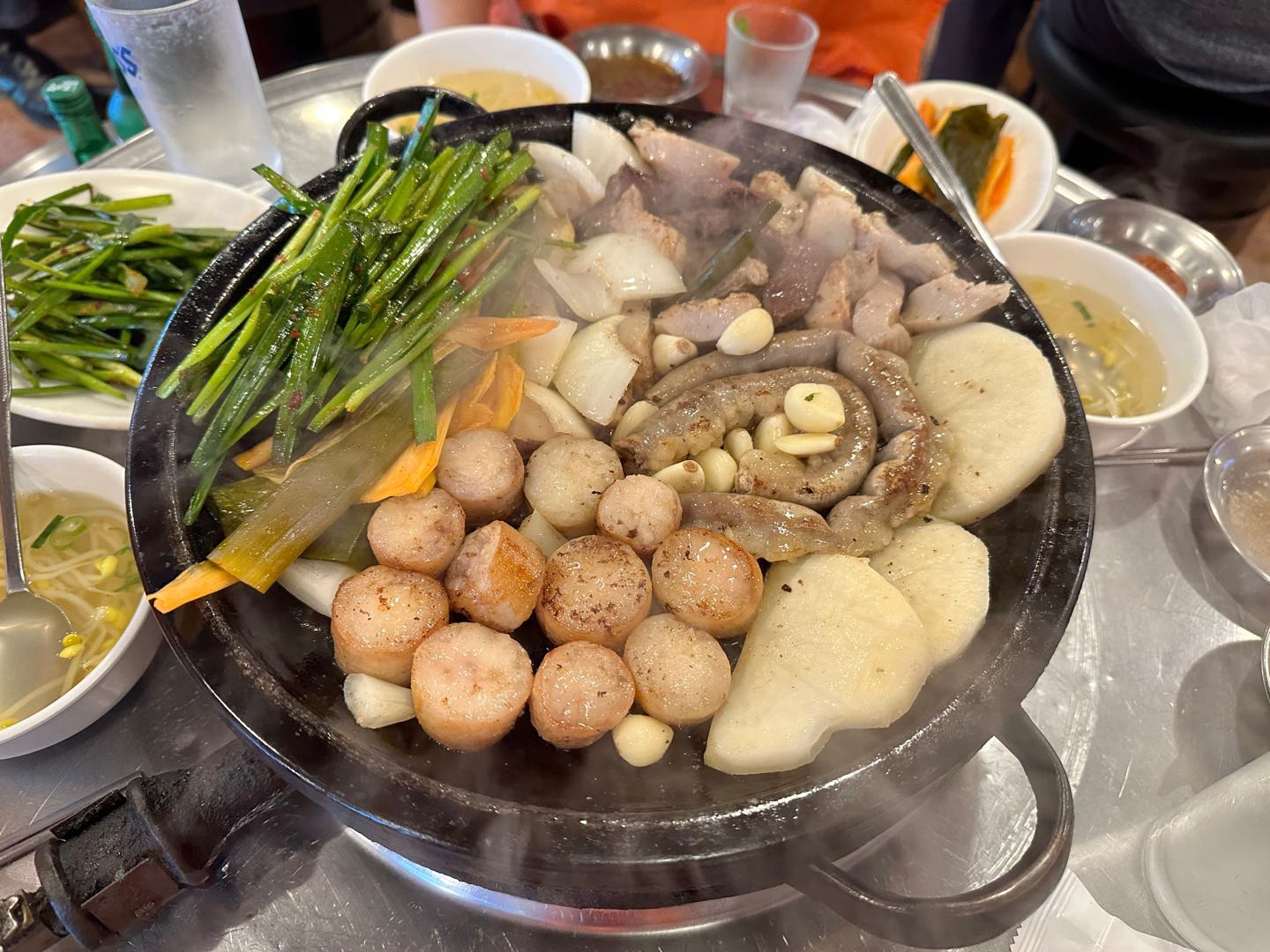 # 반려생활도 식후경! 강남돌곱창! - 포동 | 커뮤니티